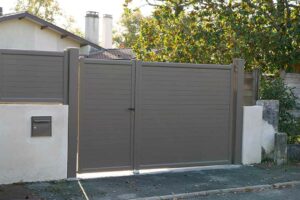 how much does a garage door cost